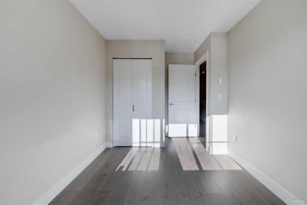listing image 1106119164115557982