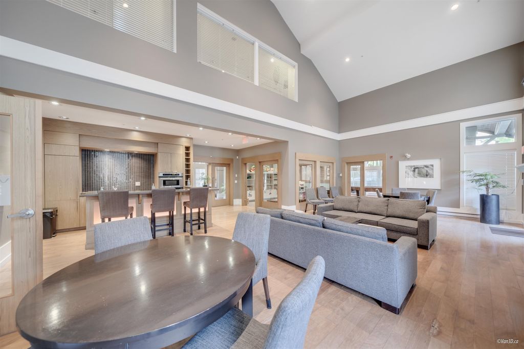 listing image 1100729547233780417