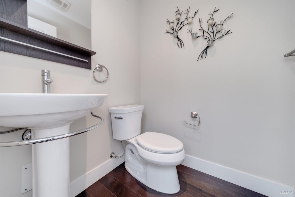 listing image 1102177525883056547