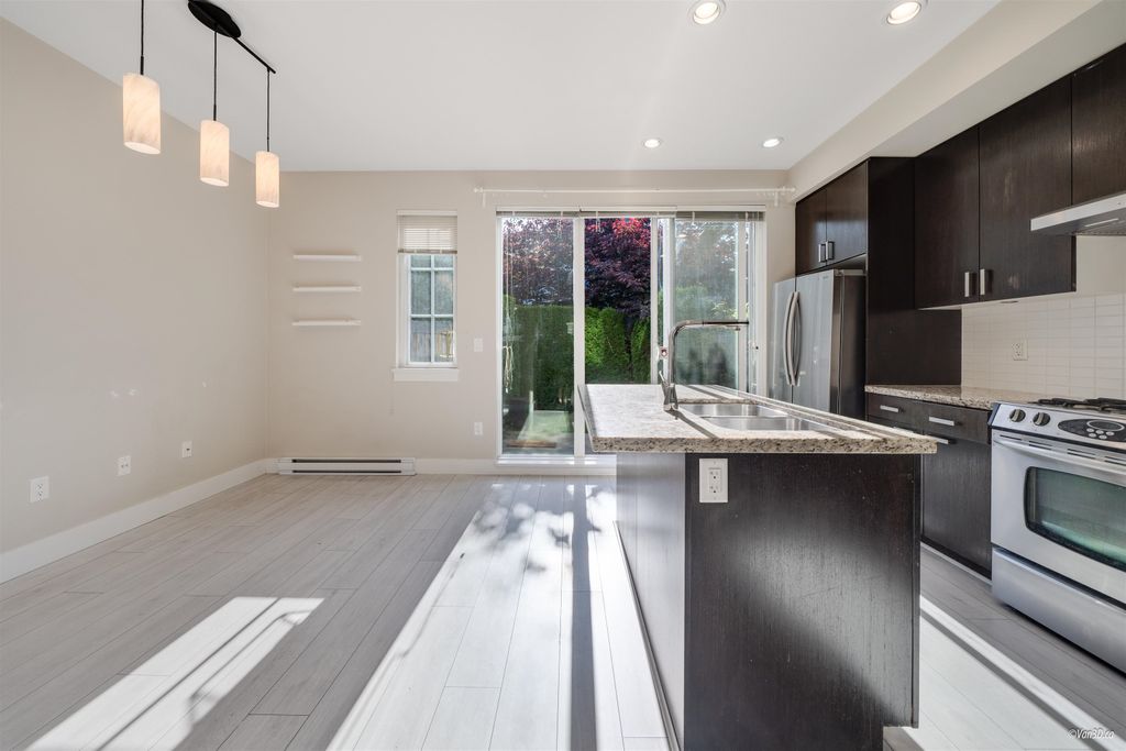 listing image 1102421693173276523