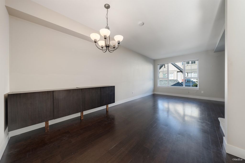 listing image 1109388844745558775