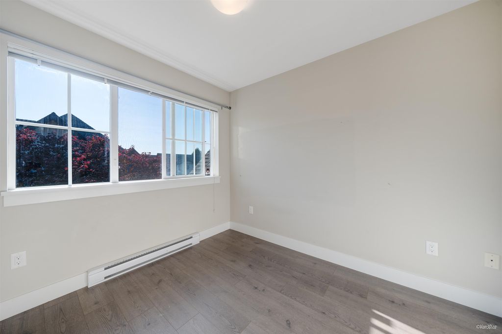 listing image 1109199061936992830