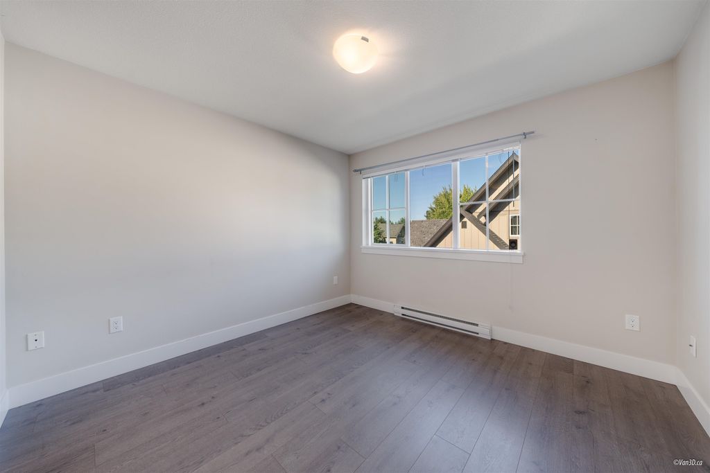 listing image 1108323848402879244