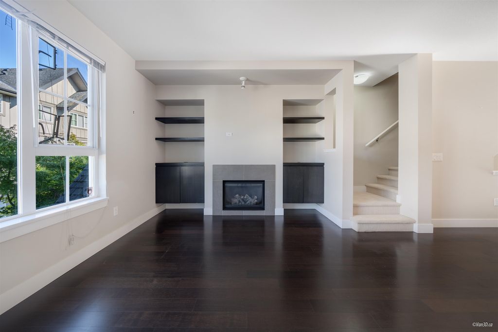 listing image 1102330220937915179