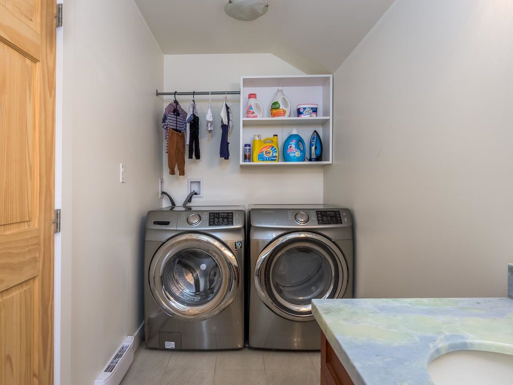listing image 1108106932948847915