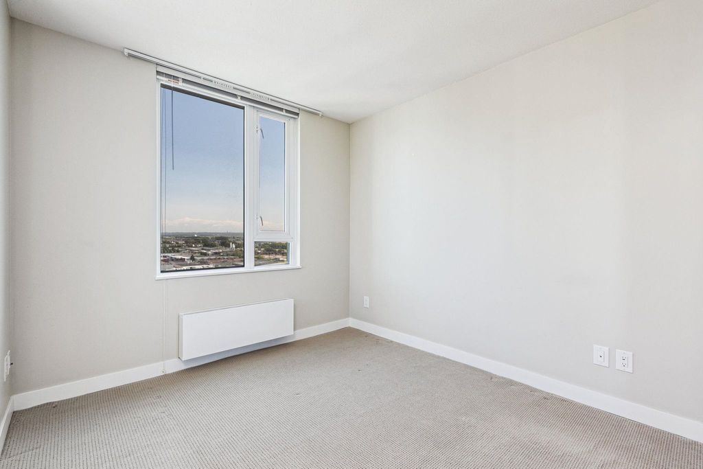 listing image 1106019684293583430