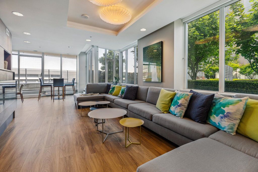 listing image 1100568318929274351