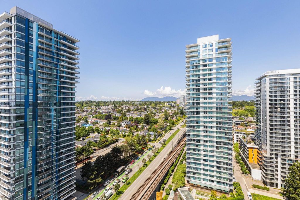 listing image 1108969106891328819