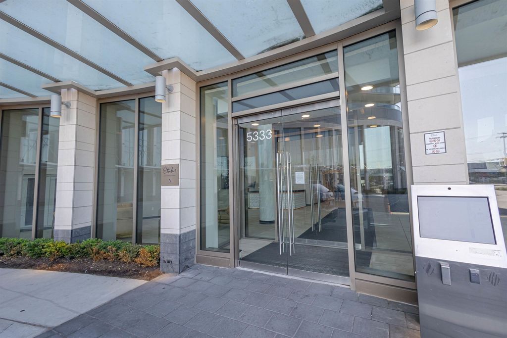 listing image 1108244229487581054
