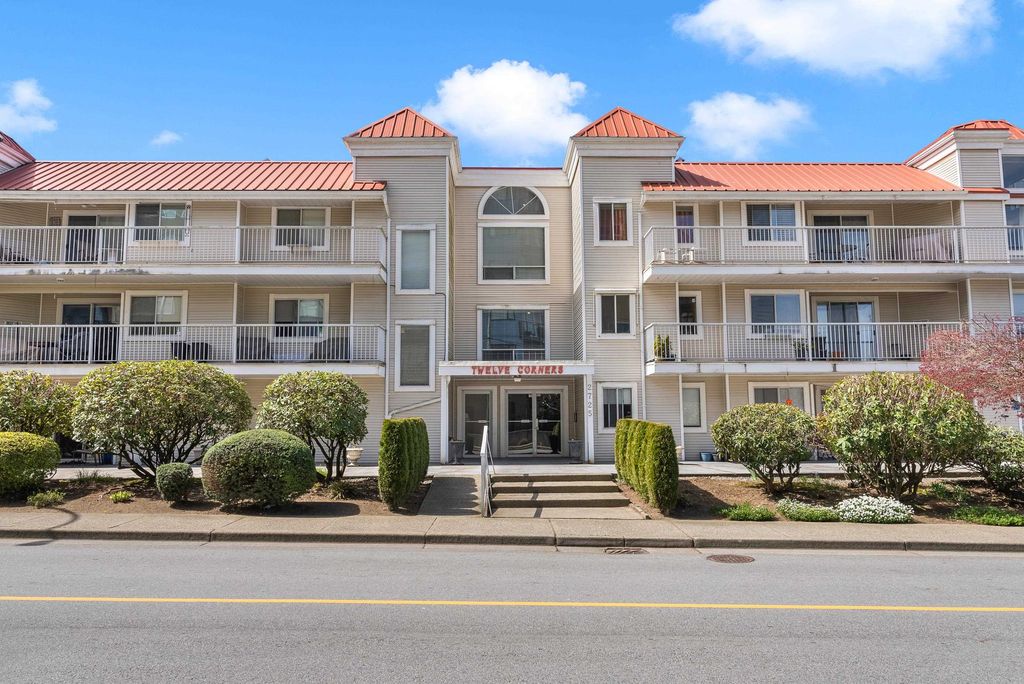 Photo of 2725 Fuller Street #1A, Abbotsford, BC V2S 3K2 (MLS # R3111652)