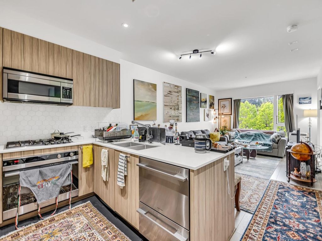 listing image 1105745444053936436