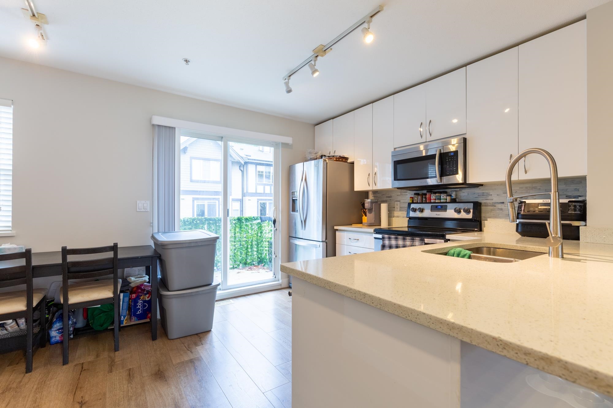 20176 68 Avenue 72