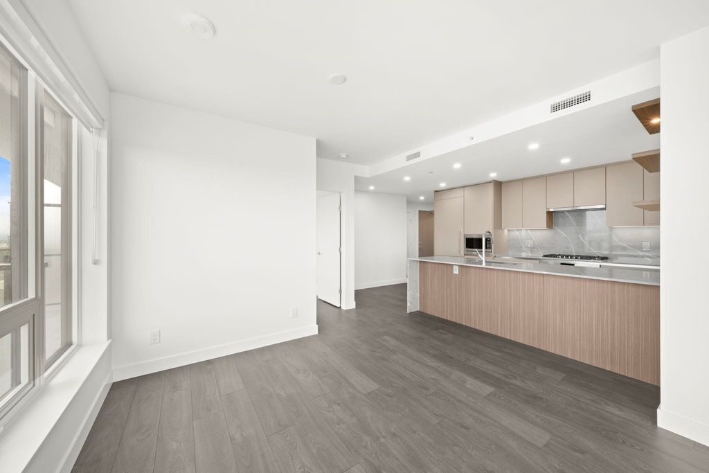 listing image 1101564660011257567