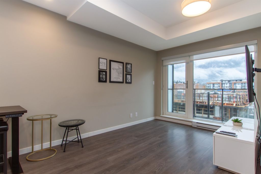 listing image 1105063569986401611