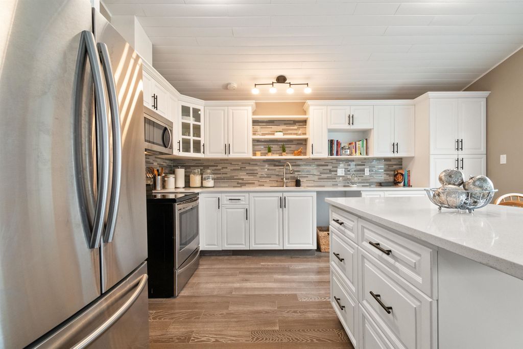 listing image 1108605612738360733