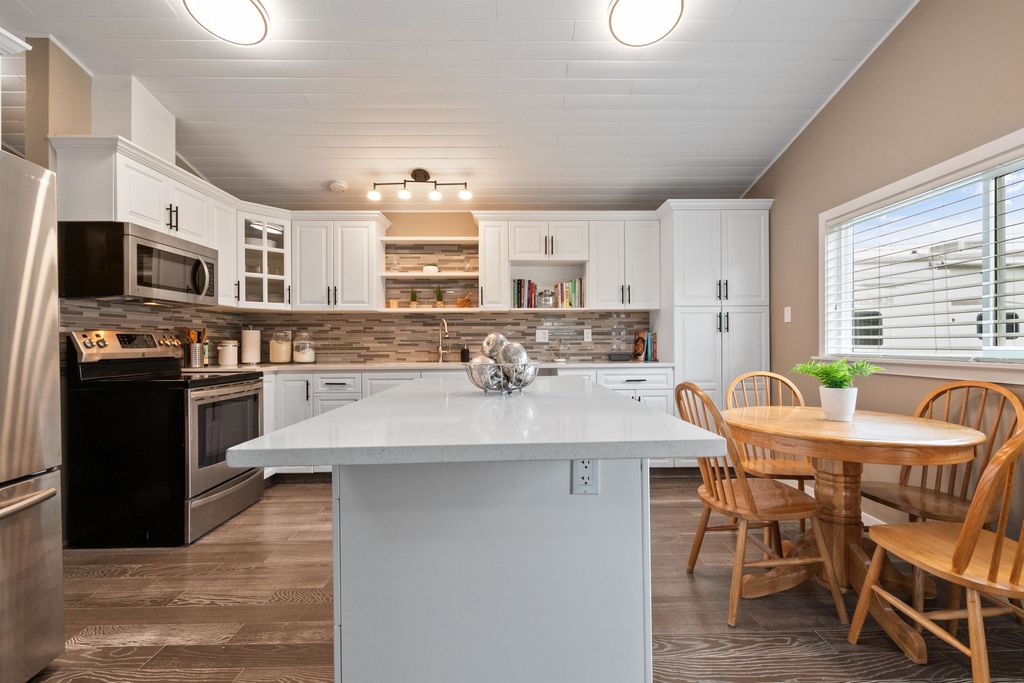 listing image 1108793077027883037