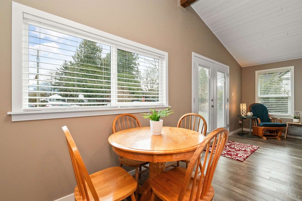 listing image 1101741231770605321