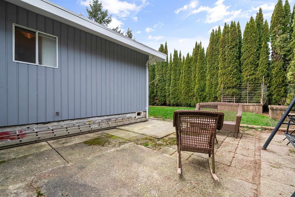 listing image 1102218977361130943