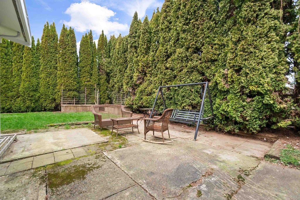 listing image 1105815264142245584