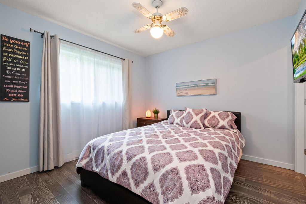 listing image 1101323879233757814