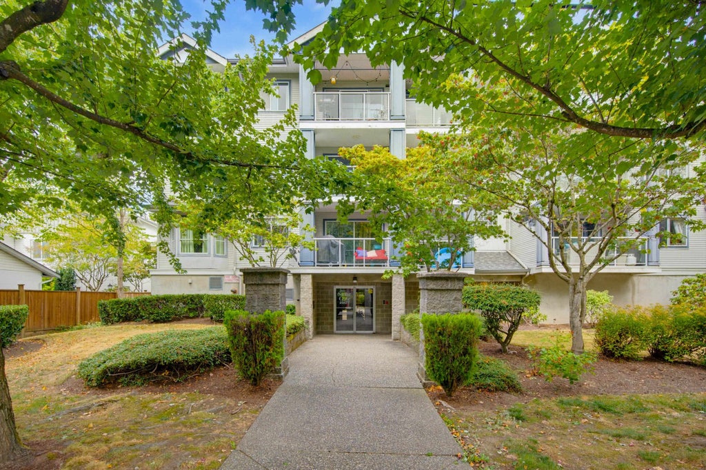 Photo of 20177 54a Avenue #314, Langley, BC V3A 3W6 (MLS # R3163836)