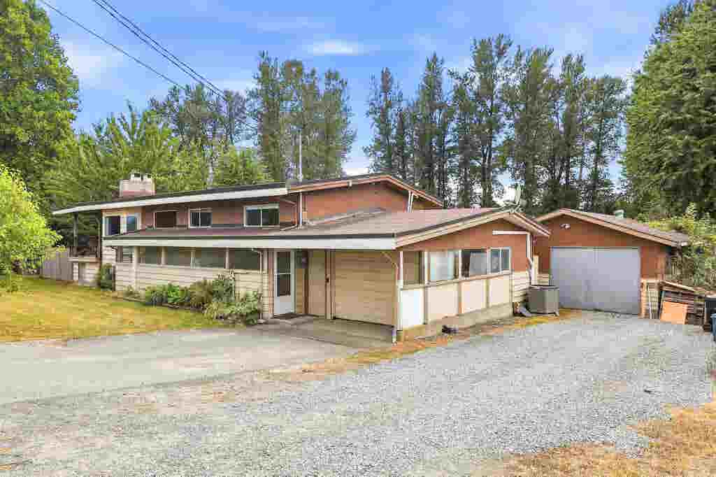 Photo of 10425 Young Road, Chilliwack, BC V2P 8C4 (MLS # R3152198)