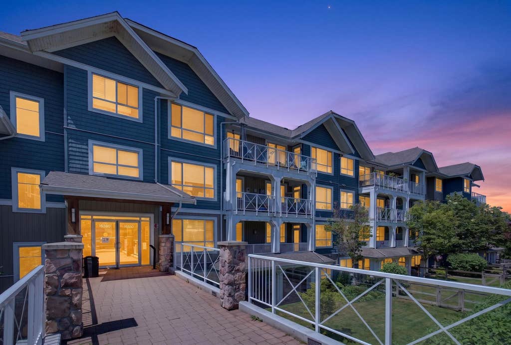 Photo of 16380 64 Avenue #406, Surrey, BC V3S 6X6 (MLS # R3129006)