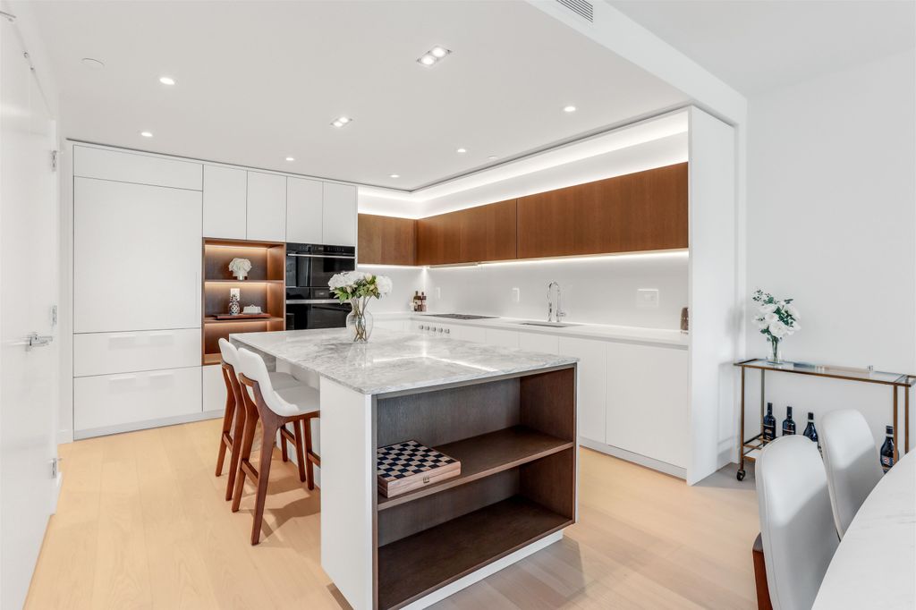 listing image 1100659888507491971