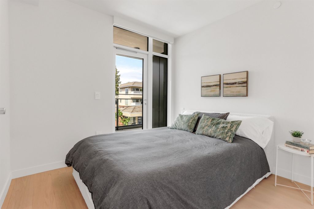 listing image 1100310628181503122