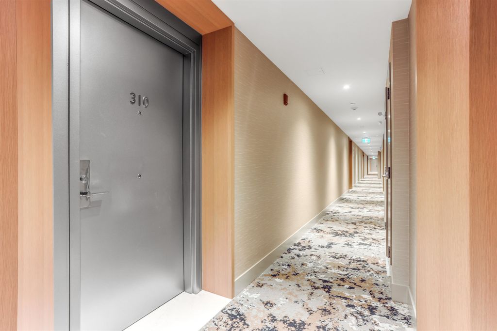 listing image 1101015793243489349