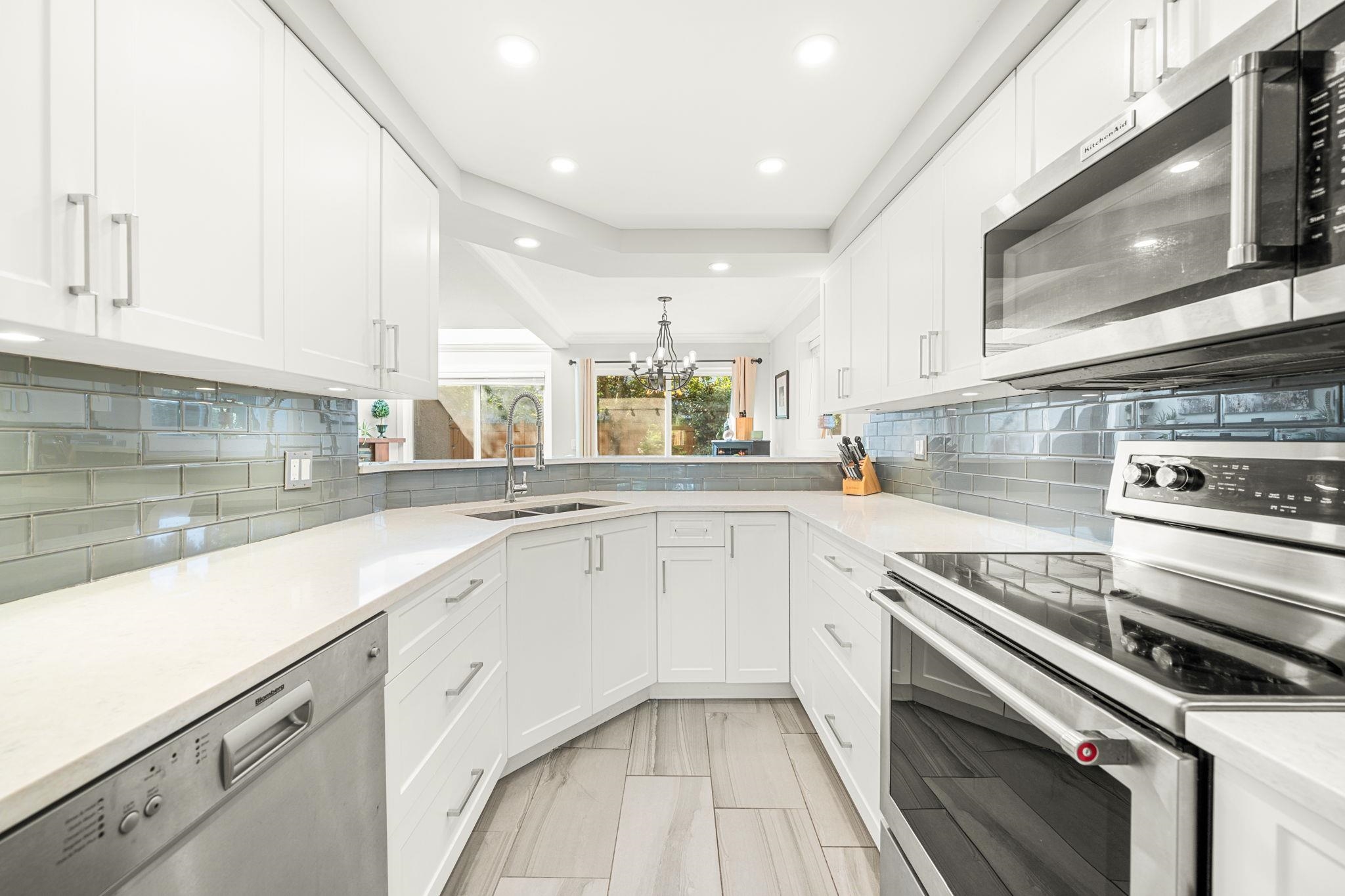 12438 Brunswick Place 1