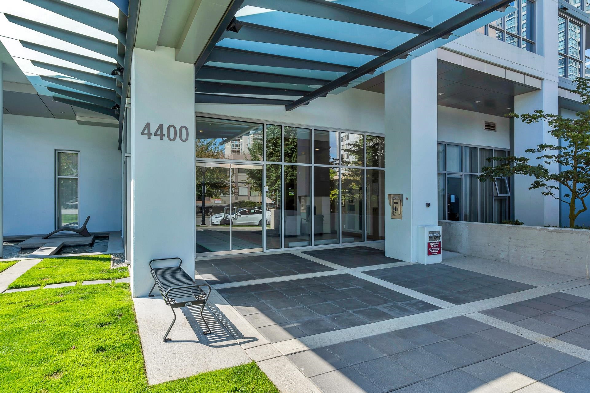 4400 Buchanan Street 2601