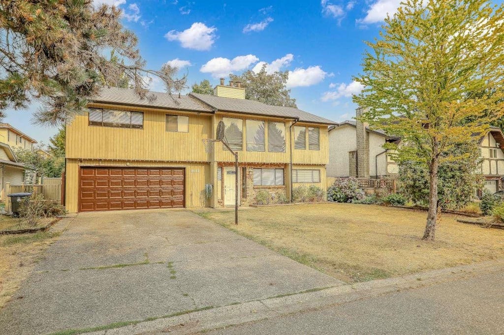 Photo of 9012 145a Street, Surrey, BC V3R 7Y4 (MLS # R3152919)