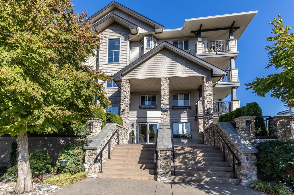 Photo of 5438 198 Street #415, Langley, BC V3A 1G2 (MLS # R3079809)