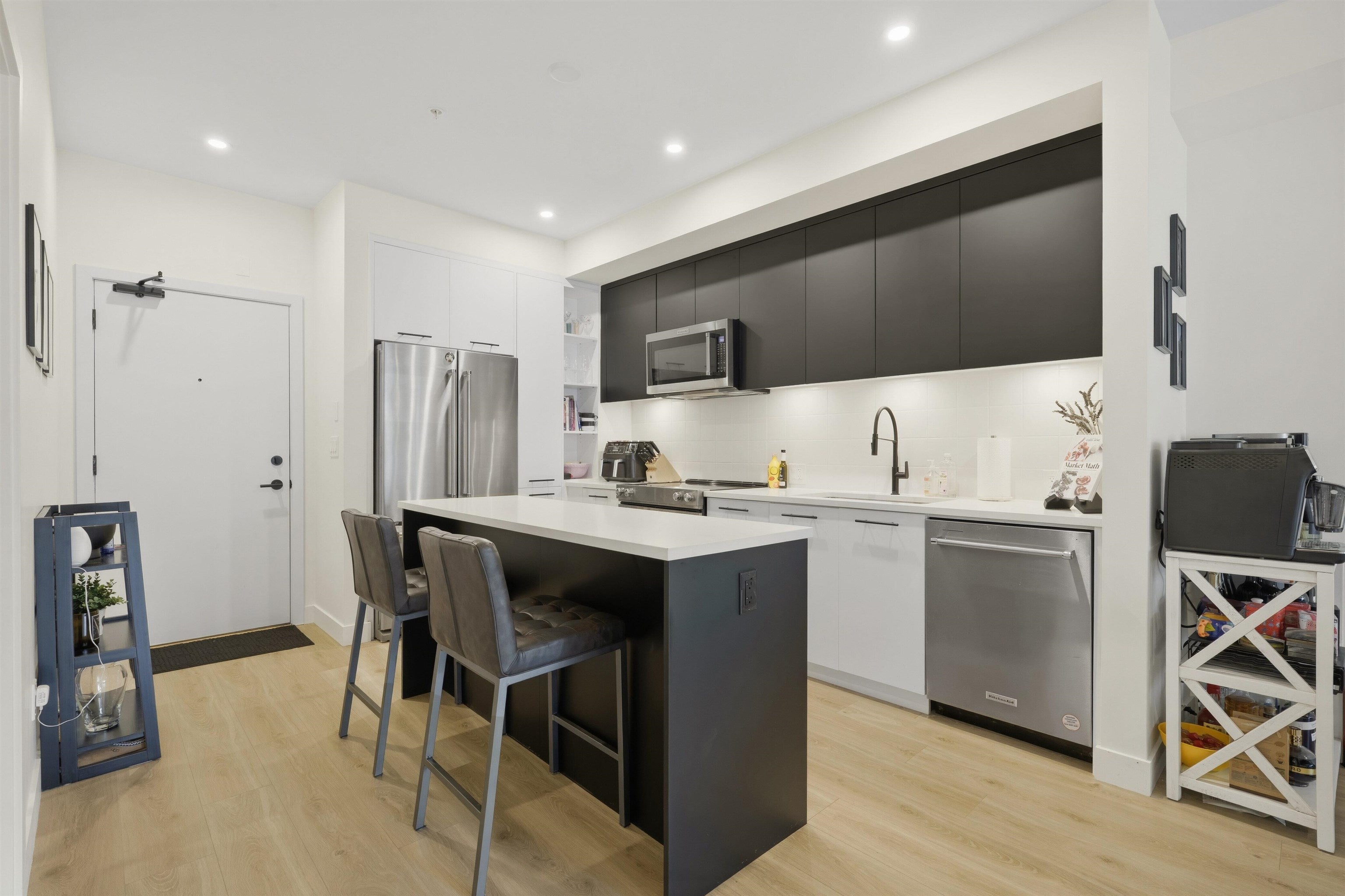 2635 King George Boulevard 227
