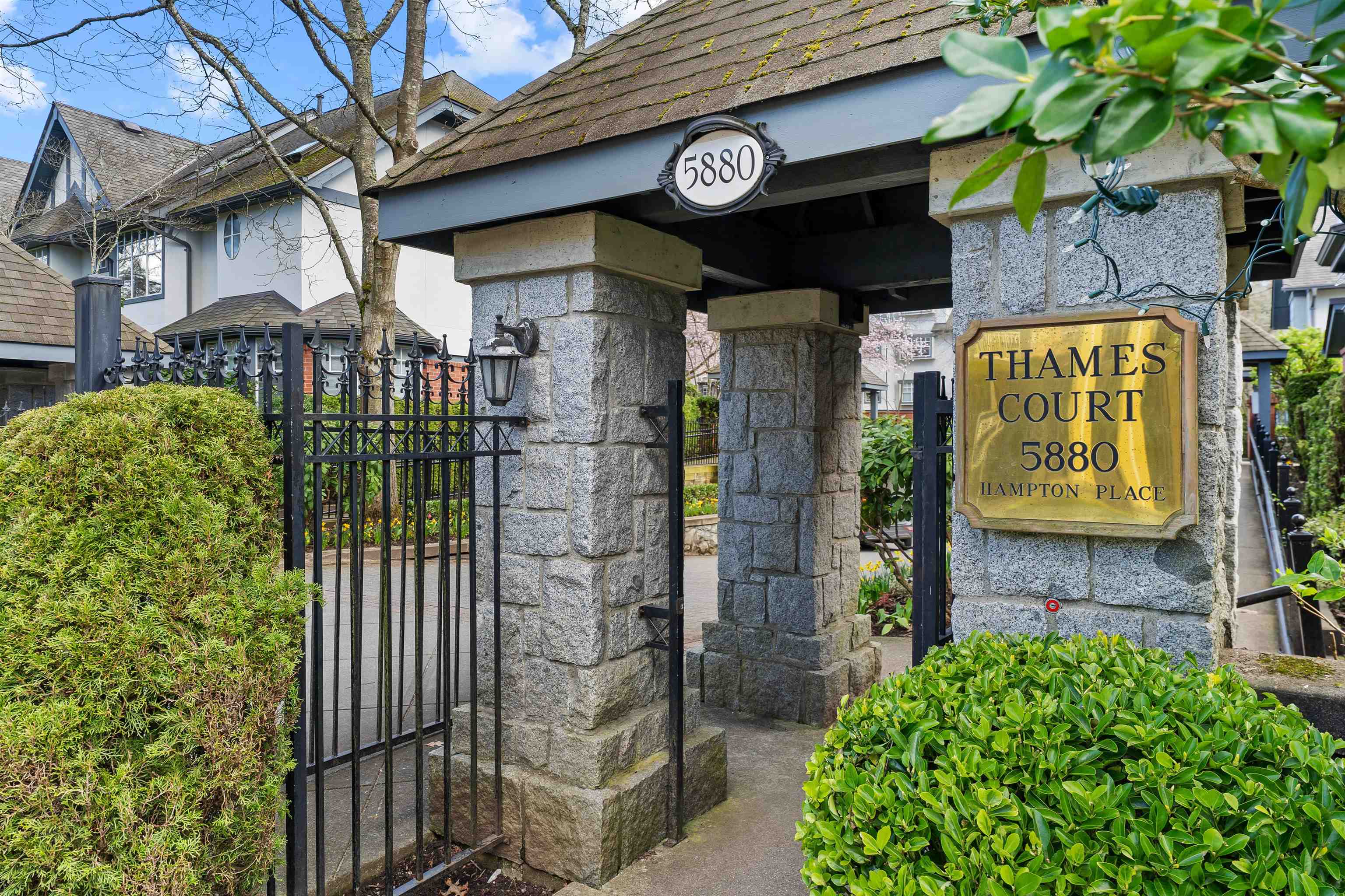 5880 Hampton Place 12