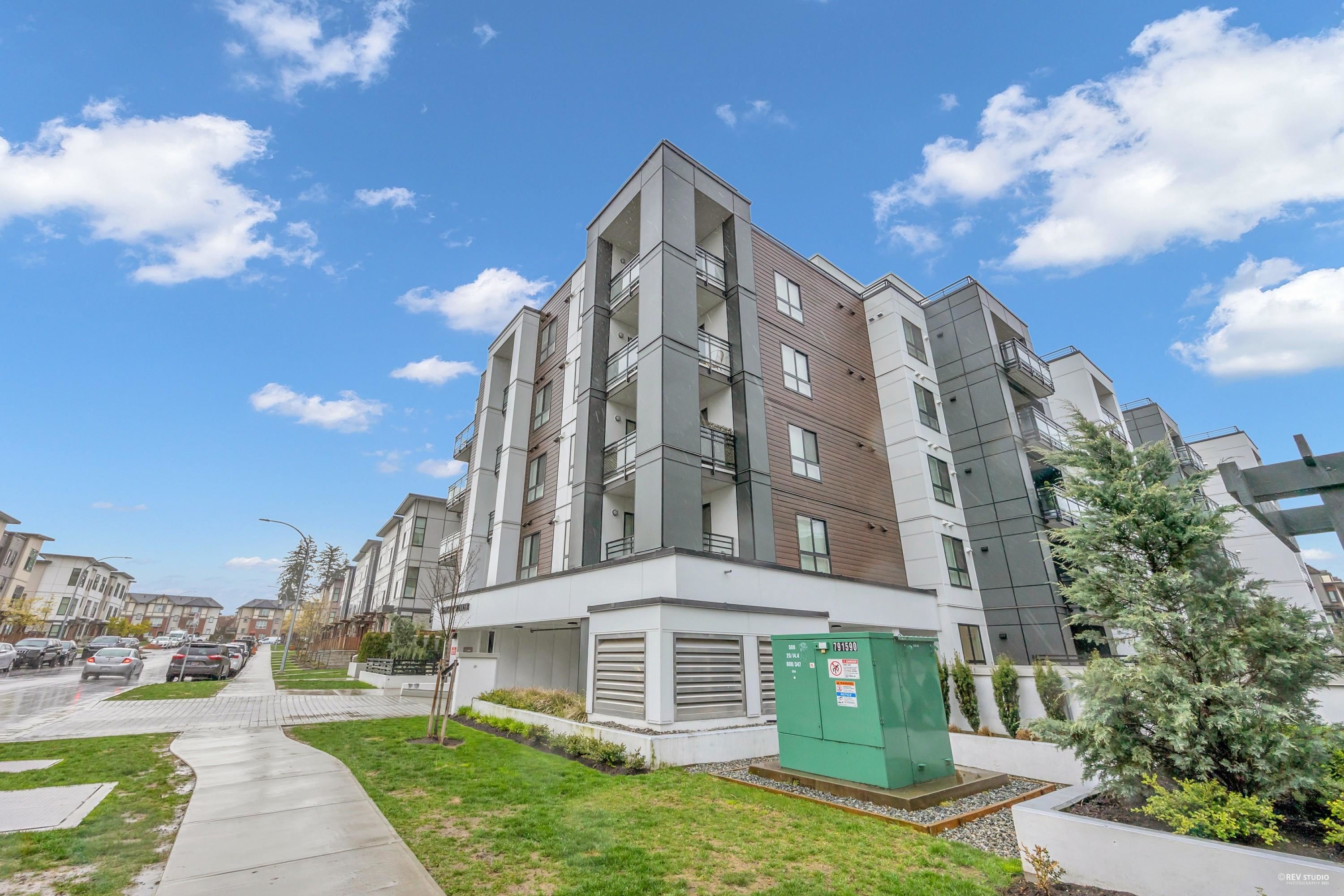 20838 78b Avenue B211