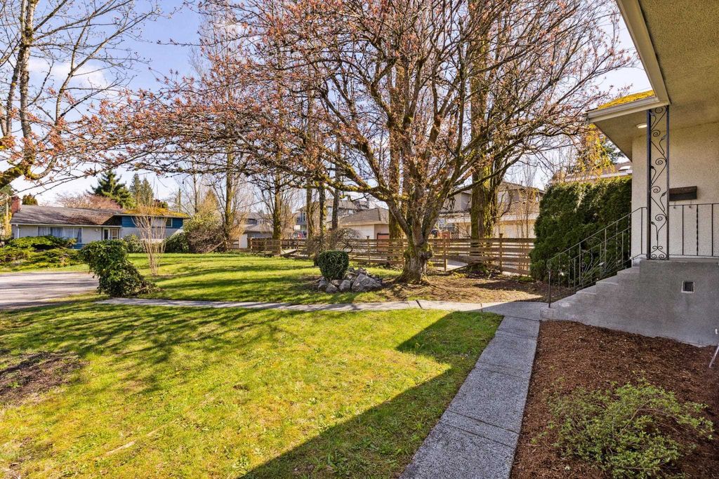 listing image 1104710626443224474