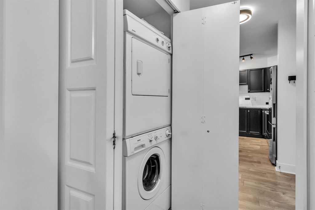 listing image 1101343090468140116