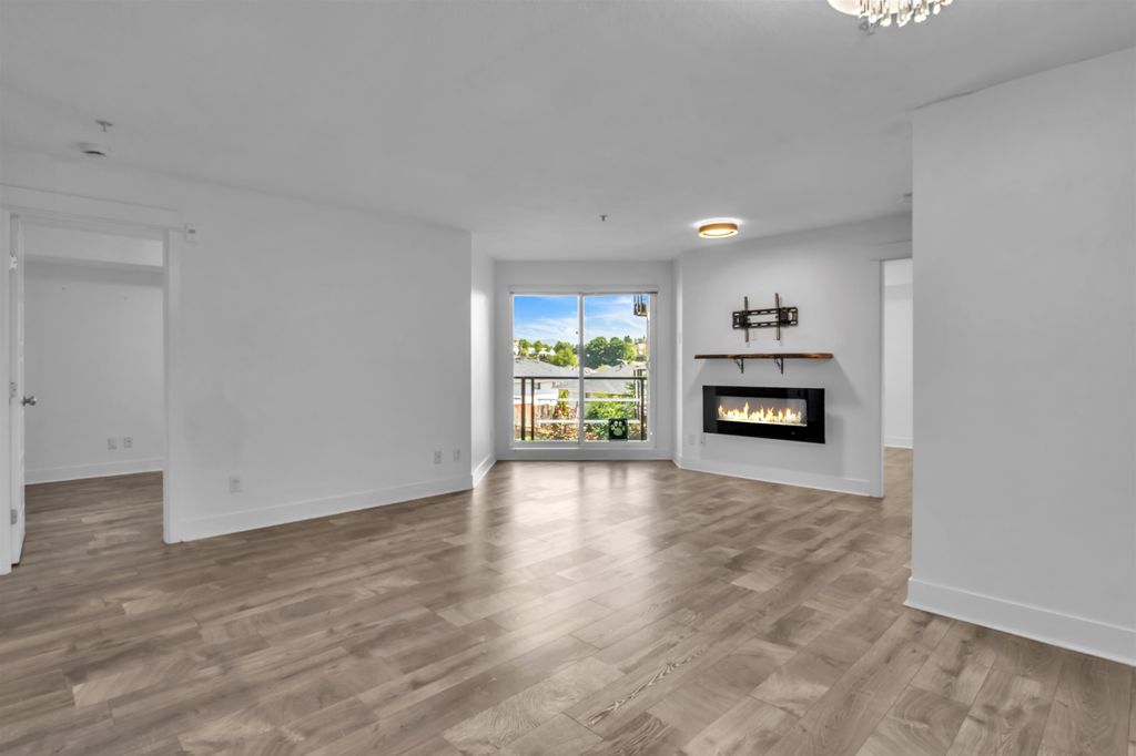 listing image 1108816190711269568