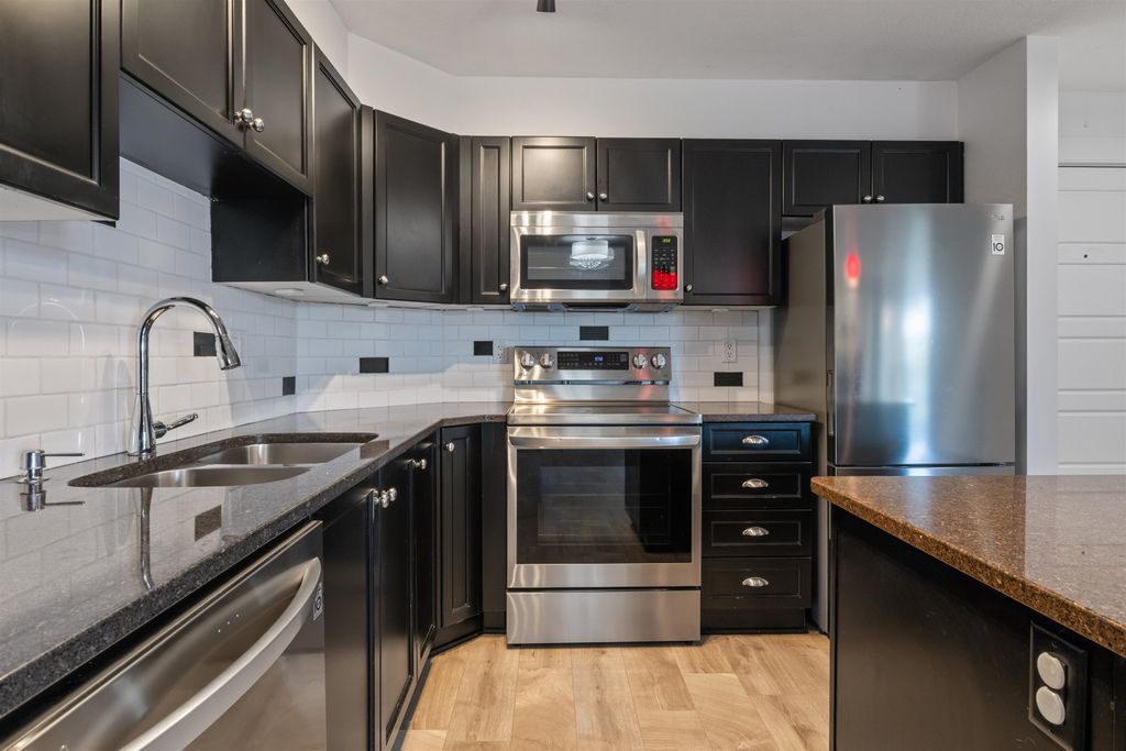 listing image 1109566644598209494