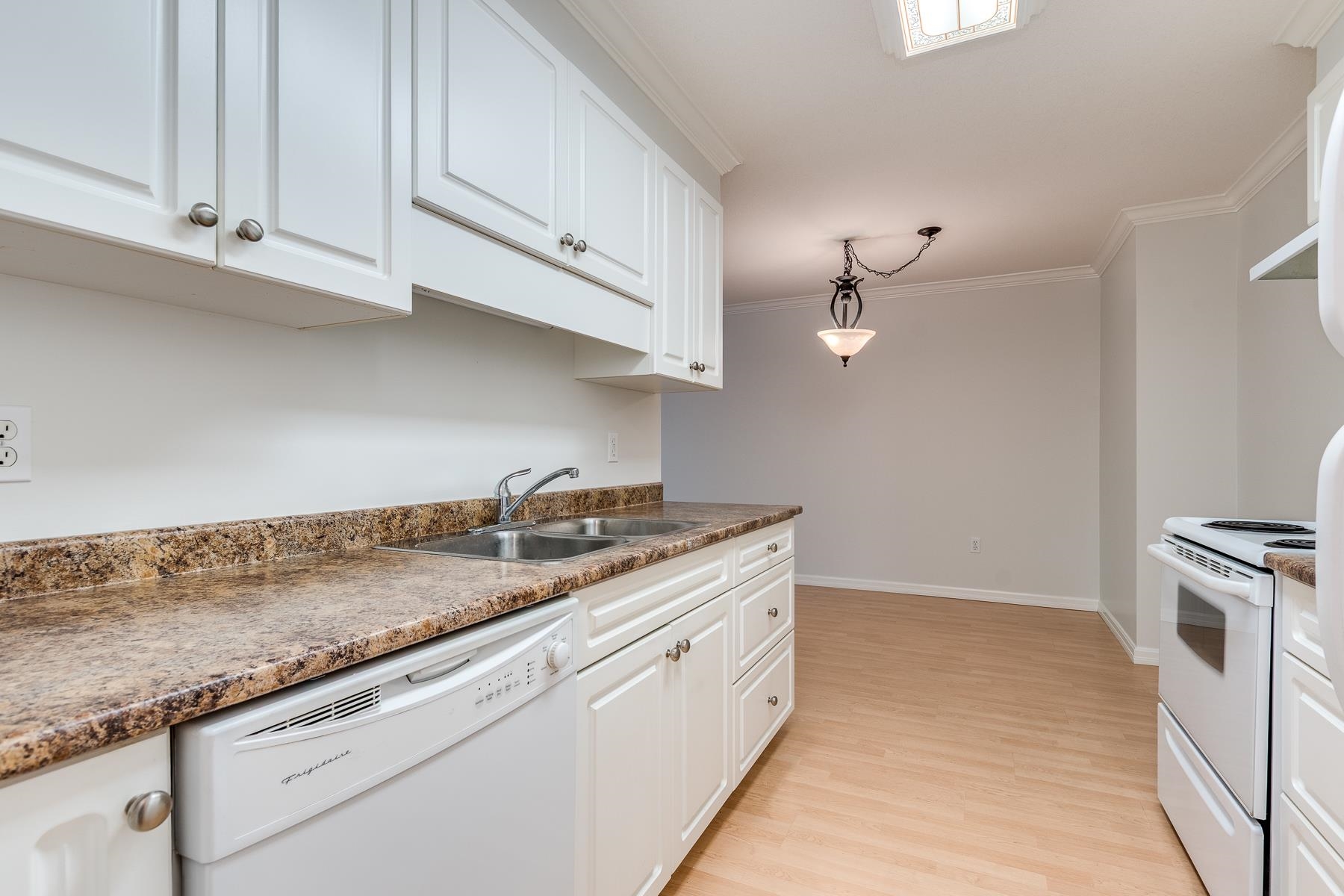 1200 Pacific Street 205