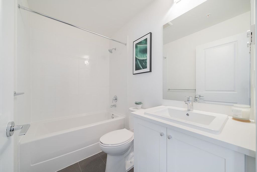 listing image 1100686982031994203