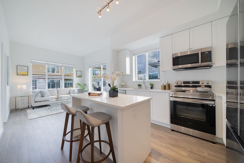 listing image 1103026913094308094