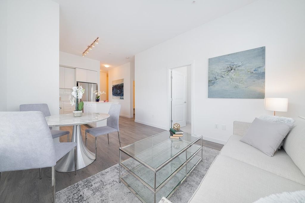 listing image 1100011882900445719