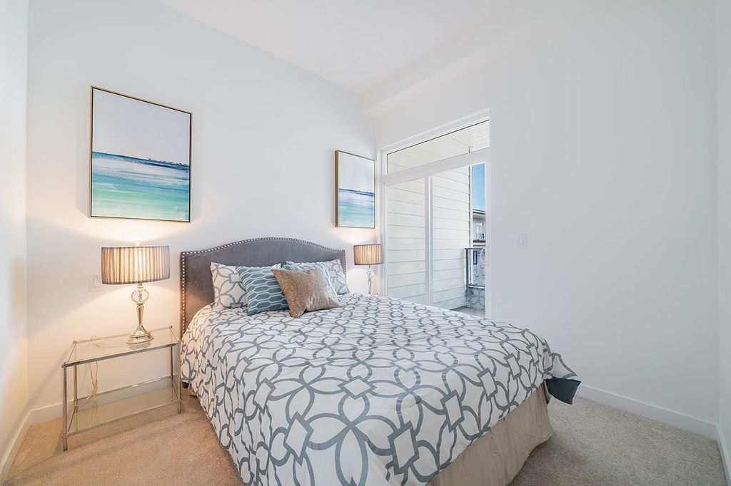 listing image 1104760725614145026