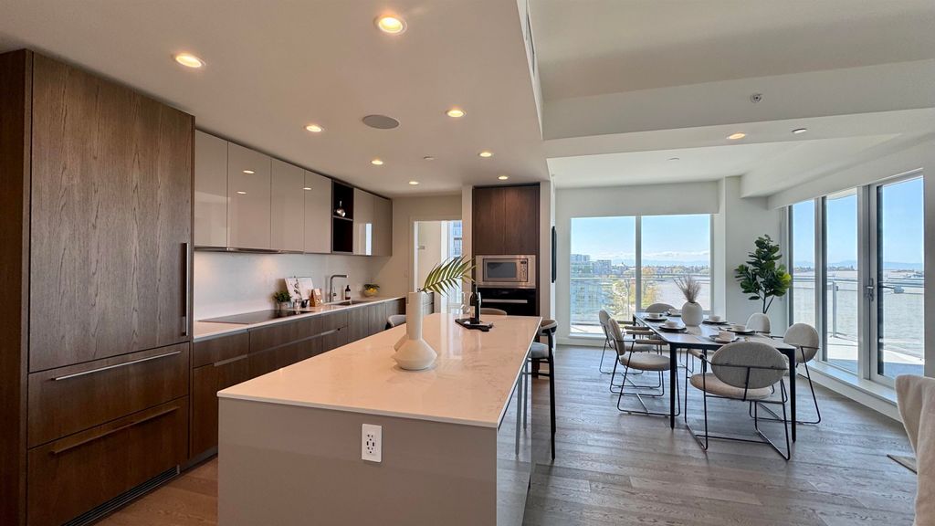 listing image 1106226024136360498