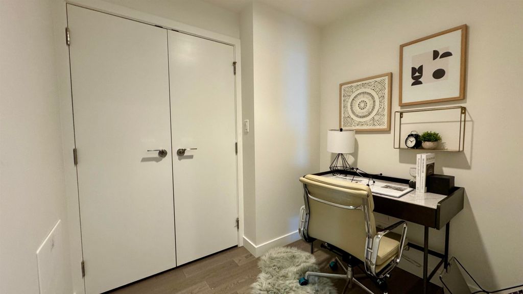listing image 1101013755259513571