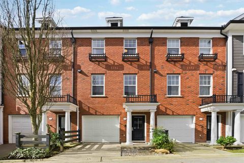 19572 Fraser Way 18 Pitt Meadows BC V3Y 0A9