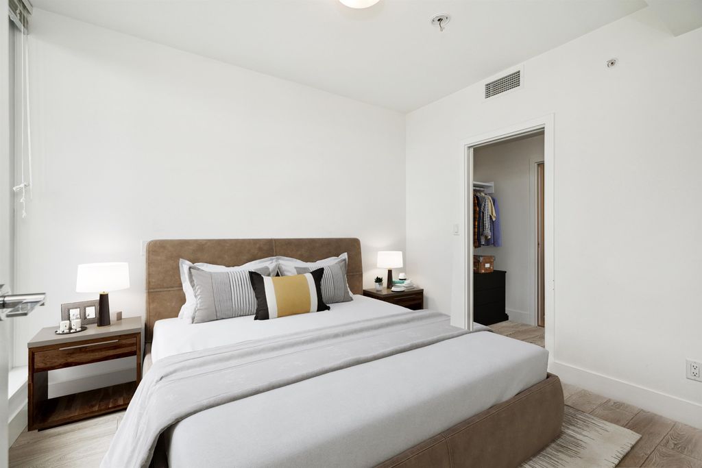 listing image 1107066590664131922